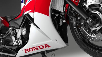 Honda CBR300R cowl press image