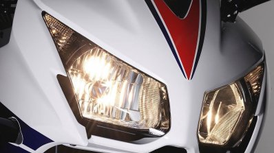Honda CBR300R headlamp press image