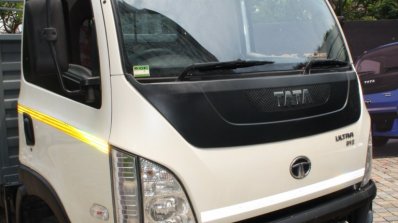 Tata Ultra 812 cabin front three quarter
