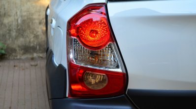 Toyota Etios Cross Review taillight