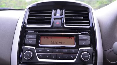 2014 Nissan Sunny facelift petrol CVT review center console