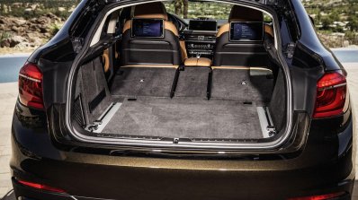 2015 BMW X6 press shots boot storage