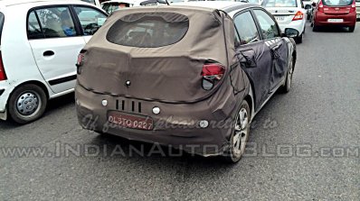 2015 Hyundai i20 spied by IAB rear quarter