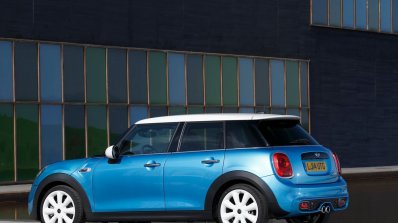 2015 Mini Five-Door press shot rear profile