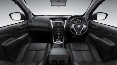 2015 Nissan Navara black interior offical image