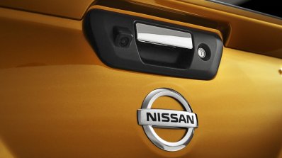 2015 Nissan Navara loading bay door handle offical image