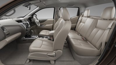 2015 Nissan Navara offical image interior