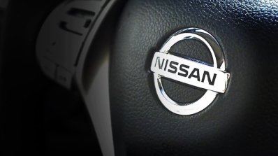 2015 Nissan Navara steering wheel