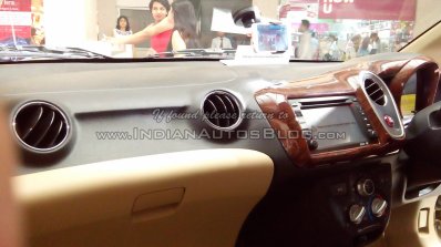 Honda Mobilio dashboard mall display