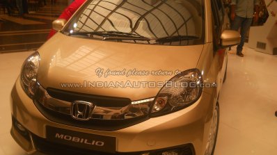 Honda Mobilio front mall display