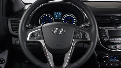 Hyundai Solaris facelift Russia press shots steering