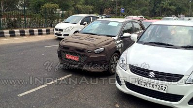IAB spied 2015 Hyundai i20 headlight