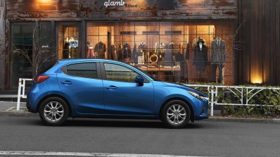 2015 Mazda2 blue