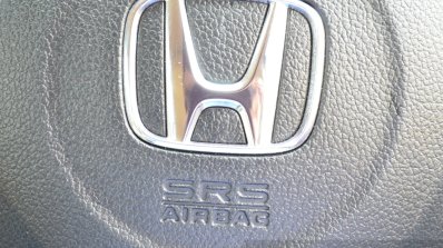 Honda Mobilio Diesel Review airbag