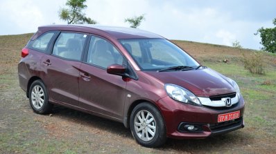 Honda Mobilio Diesel Review front three quarter
