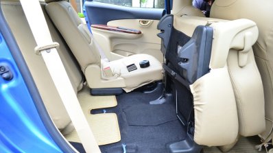 Honda Mobilio Diesel Review second row tumble