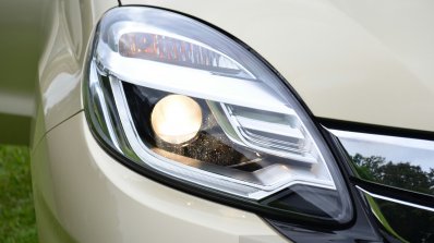 Honda Mobilio RS India live image headlight on