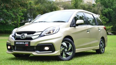 Honda Mobilio RS India live image quarter front angle