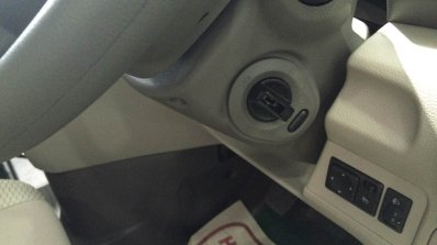 Refreshed NIssan Evalia live images key