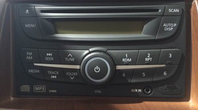 Refreshed NIssan Evalia live images music system