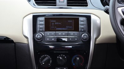 Tata Zest Diesel F-Tronic AMT Review center console