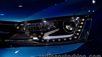 2015 VW Jetta facelift at the 2014 Moscow Motor headlight