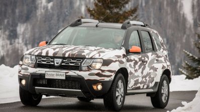 Dacia Duster Brave Edition front quarter