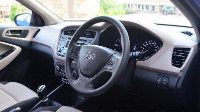 Hyundai Elite i20 Diesel Review dash