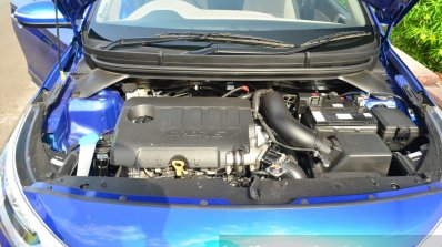 Hyundai Elite i20 Diesel Review engine bay