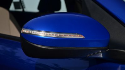 Hyundai Elite i20 Diesel Review wing mirror