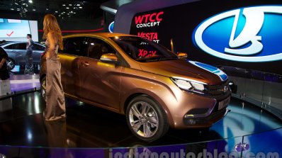 Lada X-Ray Concept 2 front three quarter at Moscow Motor Show 2014