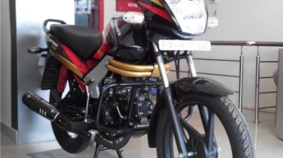 Mahindra Centuro Rockstar front