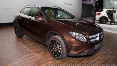 Mercedes GLA front right three quarter at the Moscow Motorshow 2014