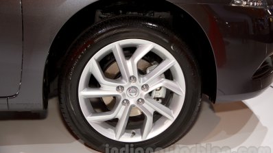 Nissan Sentra at the 2014 Moscow Motor Show wheel