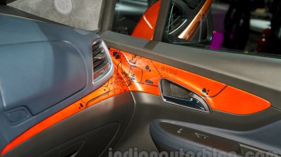 Opel Mokka 77 Moscow Edition dashboard map at the 2014 Moscow Motor Show