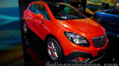 Opel Mokka 77 Moscow Edition front right three quarter at the 2014 Moscow Motor Show