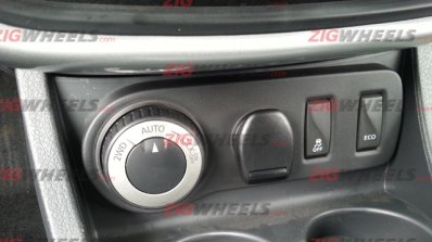 Renault Duster 4WD spied controls