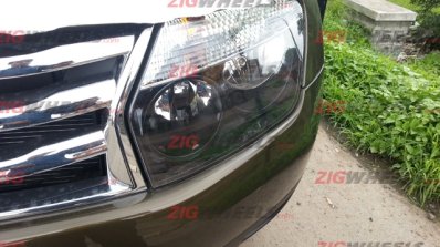 Renault Duster 4WD spied headlights