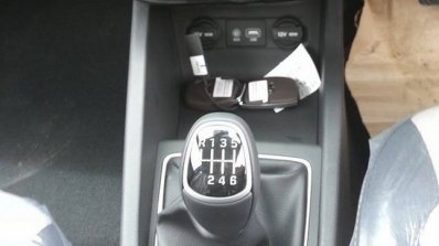 Spied 2015 Hyundai Elite i20 gear