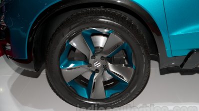 Suzuki iV-4 Concept Moscow Motor Show 2014 alloy wheel