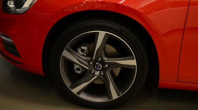Volvo S60 R-Design India wheel