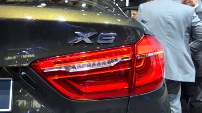 2015 BMW X6 taillight at the 2014 Paris Motor Show