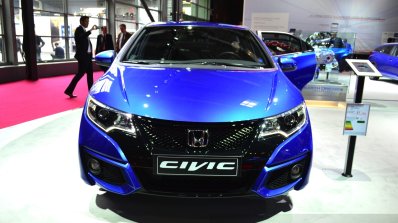 2015 Honda Civic facelift at the 2014 Paris Motor Show