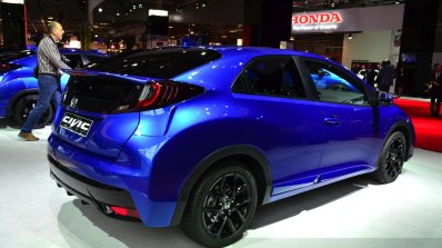 2015 Honda Civic facelift rear three quarters at the 2014 Paris Motor Show
