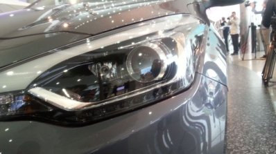 2015 Hyundai i20 European spec headlamp live image