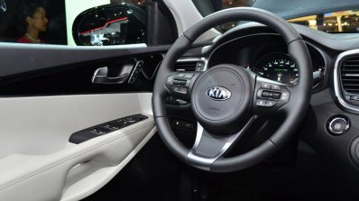 2015 Kia Sorento door trim at the 2014 Paris Motor Show
