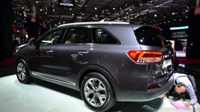 2015 Kia Sorento rear three quarters left at the 2014 Paris Motor Show