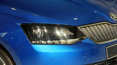 2015 Skoda Fabia images headlight