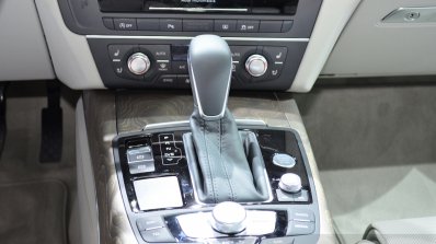 Audi A6 facelift gear selector at the 2014 Paris Motor Show
