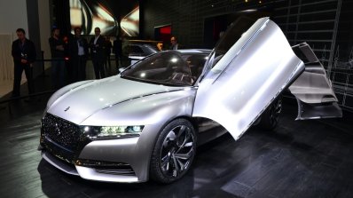 Citroen Divine DS Concept front three quarters at the 2014 Paris Motor Show